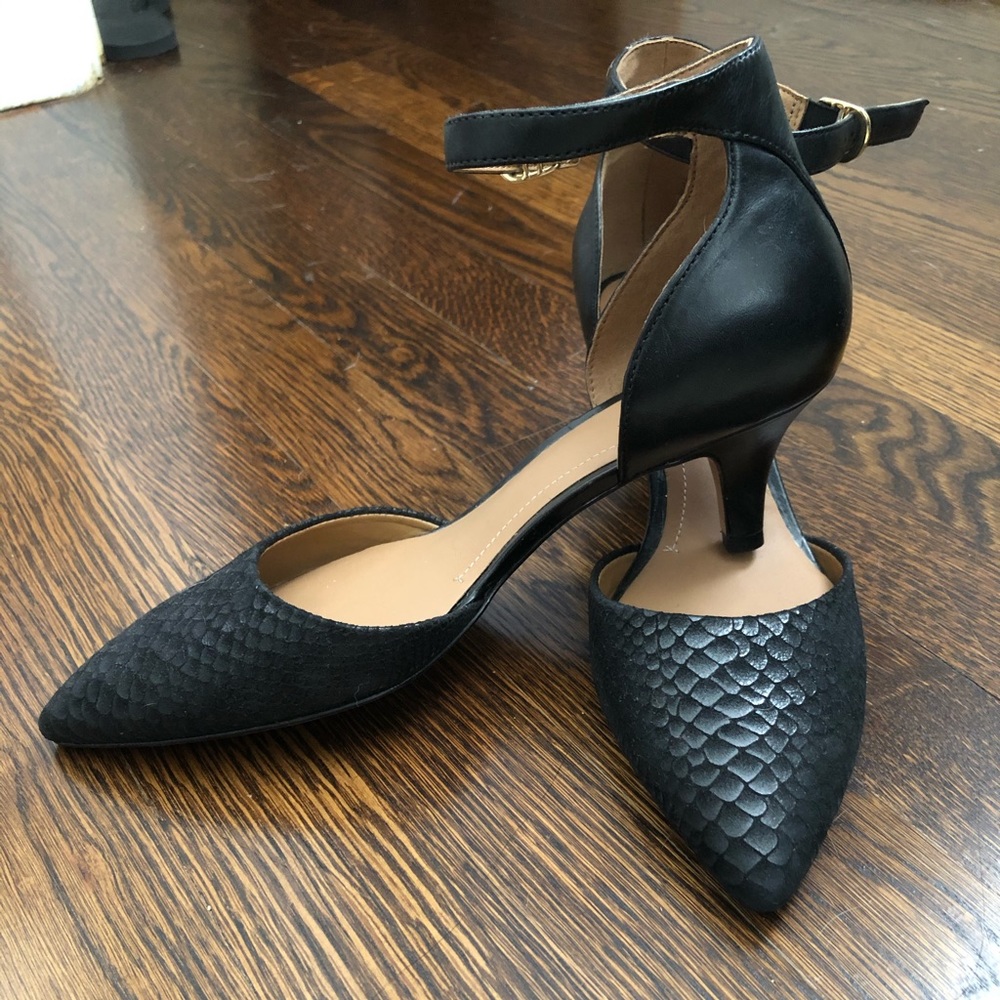 NWT Clark’s Sage Glamor 1 inch heels